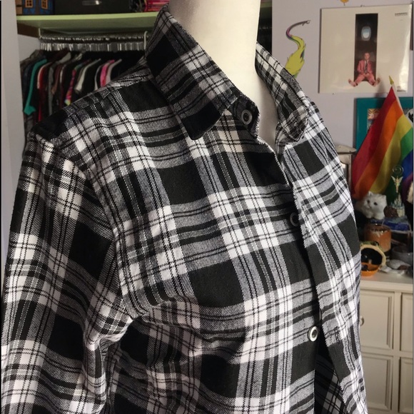 Tops - 3/$15❗️ 42799 size medium